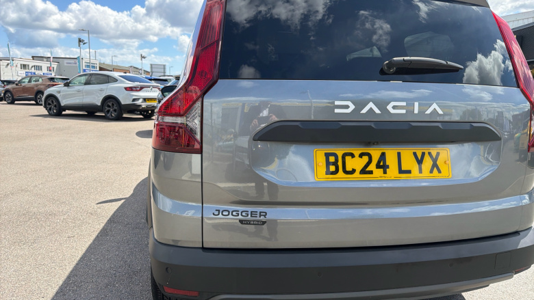 Dacia Jogger 1.6 HEV Expression 5dr Auto Hybrid Estate